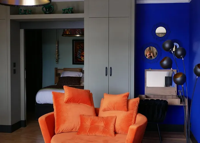 Suite 24